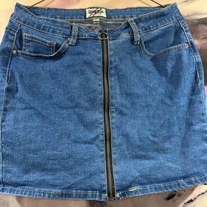Denim Blvd Los Angeles denim skirt